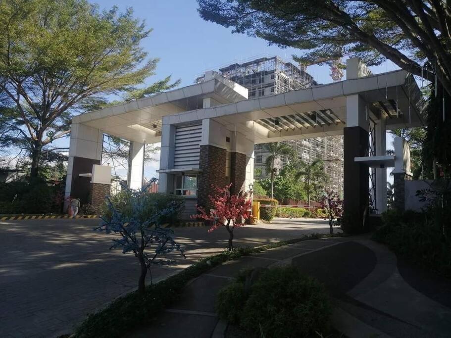 Stylish Condo For Vacation Davao Exterior photo